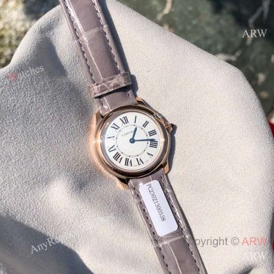 High Quality Replica CARTIER RONDE LOUIS Light Lavender Imported Crocodile Leather Strap Silver Sandblasted Face Dial Rose Gold Case Watch 29mm